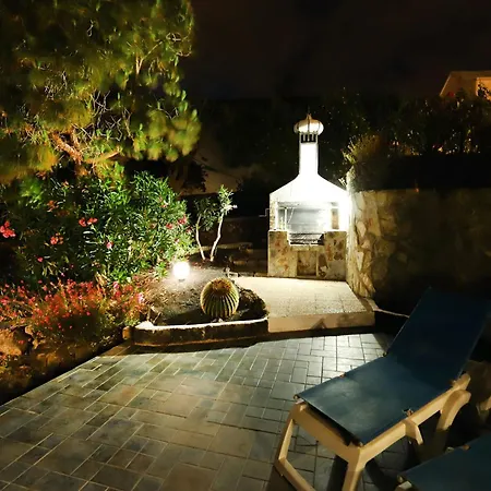Villa Wonderful Puerto Del Carmen Location Cilla Sea Views Large Pool Area Lanzarote *