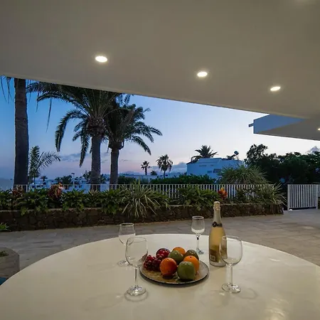 Wonderful Puerto Del Carmen Location Cilla Sea Views Tías